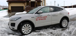 Jaguar E-Pace фото