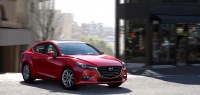 Mazda отказалась от сенсорных экранов в своих авто — почему?